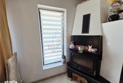 Casă cu 4 camere cu Teren 935 Mp în Aroneanu