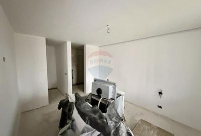 Casă cu 4 camere cu Teren 418 Mp în Golești - 5