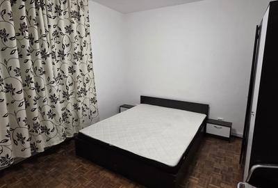 Apartament cu 3 camere semidecomandat în Micro 1 - 5