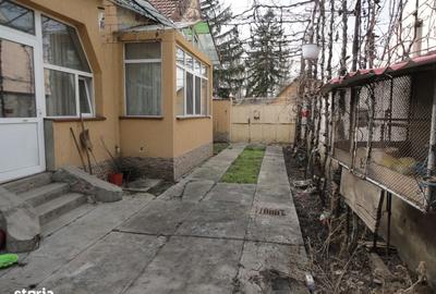 Casă cu 3 camere cu Teren 720 Mp în Pârneava