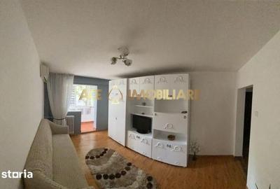 Apartament cu 2 camere, mobilat în Tei