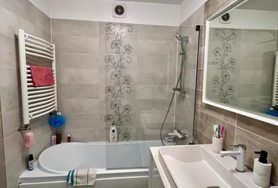 Casă cu 5 camere cu Teren 256 Mp în Tomis Mall - 9