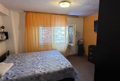 Apartament cu 4 camere decomandat în Văcăresti - 8