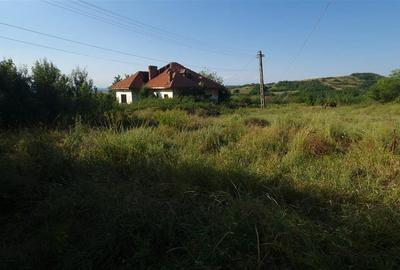 Teren Construcții intravilan de 8227 mp, în Fratoștița