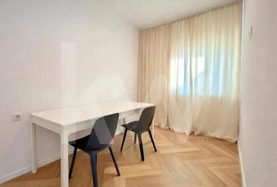 Apartament cu 3 camere semidecomandat în Turnișor - 1