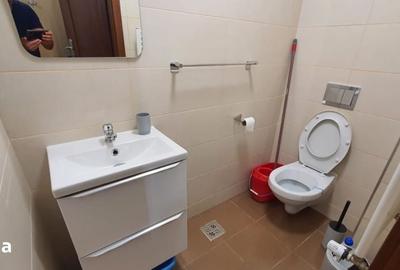 Apartament cu 3 camere, mobilat în Central - 1