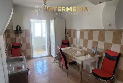 Apartament cu 2 camere decomandat în Tolstoi - 2