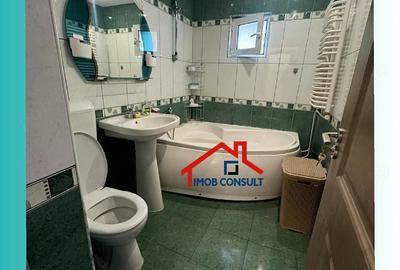 Apartament cu 3 camere decomandat în Central - 3