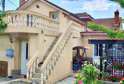 Casă cu 5 camere cu Teren 460 Mp în Romanești - 10