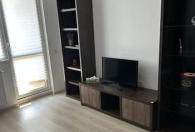 Garsonieră decomandată în Apărătorii Patriei - 2