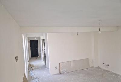Casă cu 4 camere în Central - 1