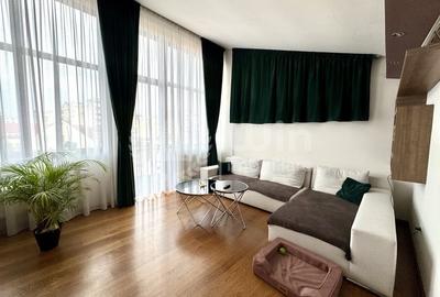 Apartament cu 4 camere semidecomandat, mobilat în Central