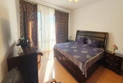 Apartament cu 2 camere decomandat în Tractorul - 4