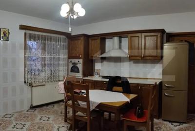 Casă cu 6 camere cu Teren 1178 Mp în Cetate