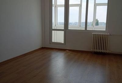 Apartament cu 2 camere decomandat în Colentina