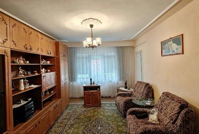 Apartament cu 2 camere decomandat în Dorobanți