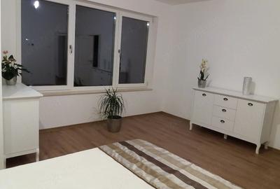 Casă cu Teren 350 Mp în Central