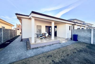 Duplex cu 3 camere cu Canalizare în Moșnița Nouă - 2