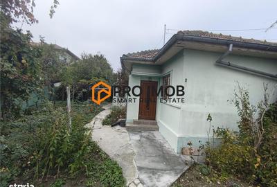 Casă cu 3 camere decomandat în Băceni
