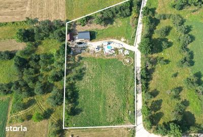 Casă cu 2 camere cu Teren 3900 Mp în Cernești - 3