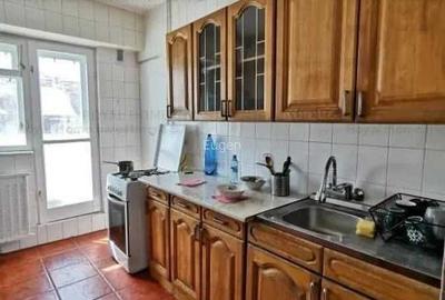 Apartament cu 3 camere decomandat în Ultracentral