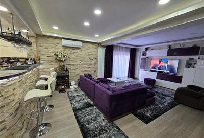 Duplex cu 4 camere cu Canalizare în 1 Decembrie