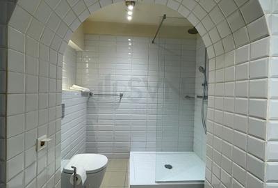 Apartament cu 5 camere semidecomandat, mobilat în Capitale - 18