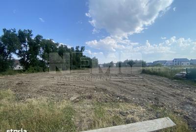 Teren de 2000 mp, în Central