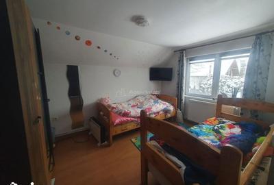 Casă cu 6 camere cu Teren 720 Mp în Bran - 4