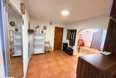Apartament cu 3 camere decomandat în Păcurari