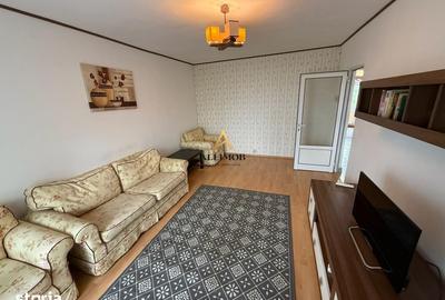 Apartament cu 3 camere în Peneș Curcanul