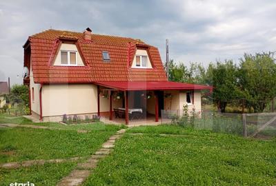 Casă cu 3 camere în Mărcuș - 1