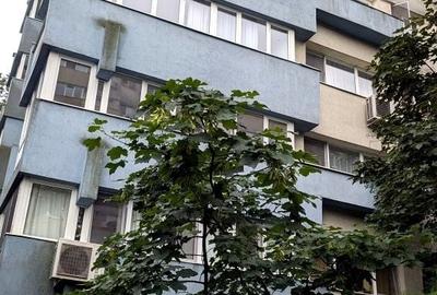 Apartament cu 2 camere semidecomandat în Bucureștii Noi