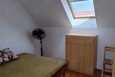 Casă cu 5 camere cu Teren 1100 Mp în Petrești