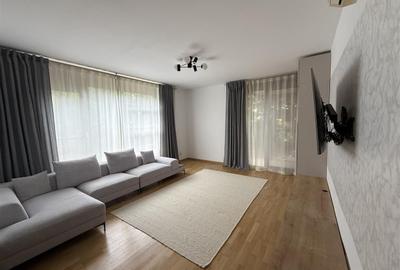 Apartament cu 3 camere decomandat, mobilat în Central