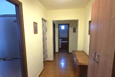 Apartament cu 2 camere decomandat în Astra