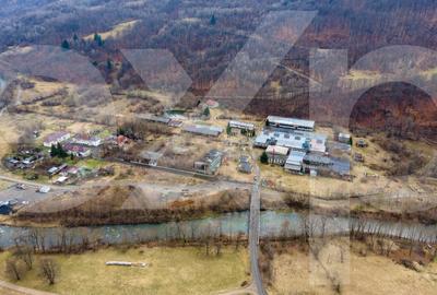 Spațiu industrial, de 5,000 mp, în Bucea - 15