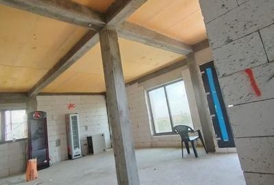 Casă cu 7 camere cu Teren 865 Mp în Bucovăț