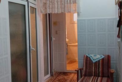 Apartament cu 2 camere decomandat în Micro 20 - 3