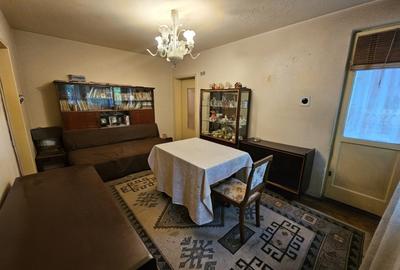 Apartament cu 3 camere semidecomandat în Giulești - 1