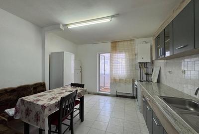 Apartament cu 2 camere decomandat în Ultracentral