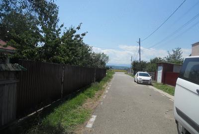Casă cu Teren 1000 Mp în Central