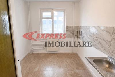 Apartament cu 3 camere decomandat în Dristor