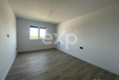 Apartament cu 2 camere semidecomandat în Trivale