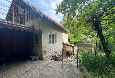 Casă cu 4 camere cu Teren 647 Mp în Central
