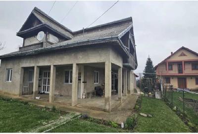 Casă cu 4 camere în Butea - 1