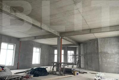 Spațiu comercial, de 500 mp, în Central - 7