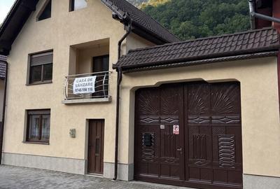 Casă cu 4 camere în Șugag