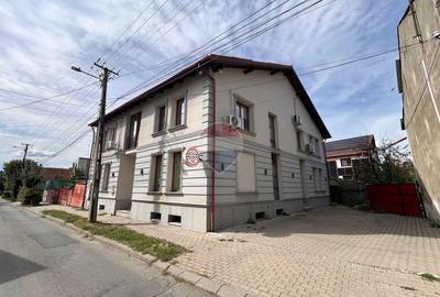 Birou, de 30 mp, în Central
