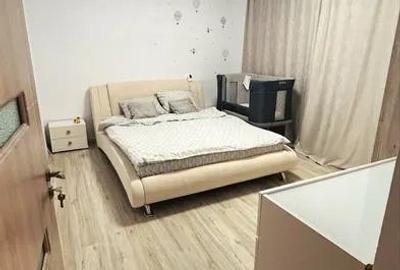 Apartament cu 3 camere decomandat în Valea Lupului